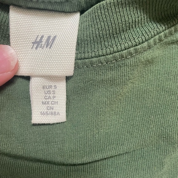 H&M basic shirts - Picture 3 of 3